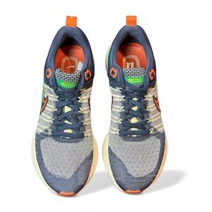 Nike React Infinity Run Flyknit 2 sz 7